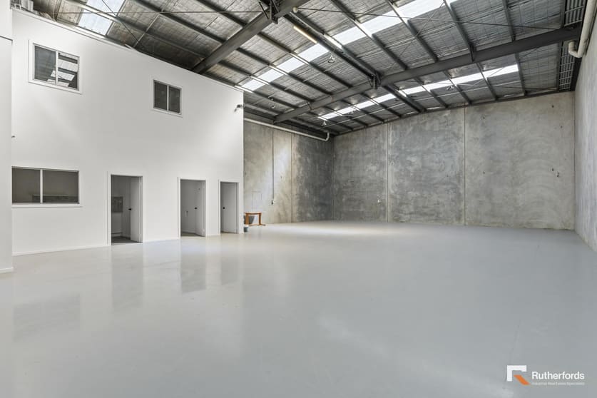 Click to view all images 57 Strong Avenue Thomastown VIC 3074 - Image 3