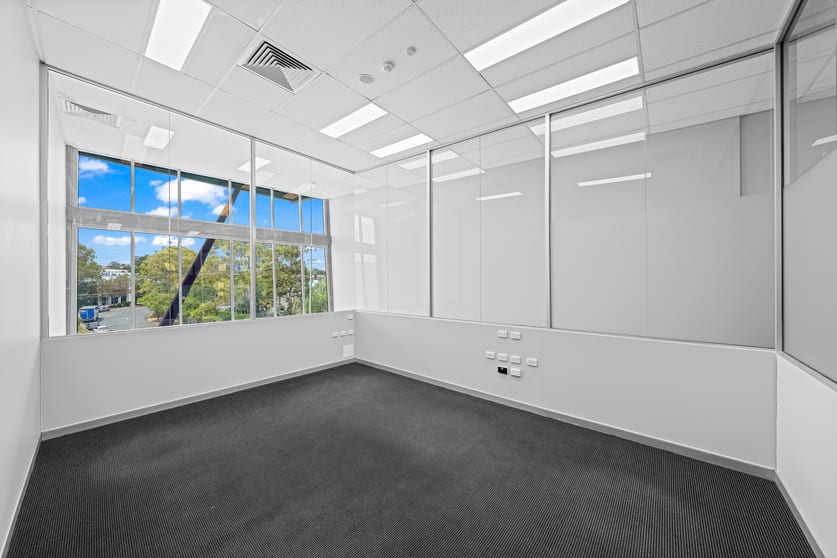 Click to view all images 12/8 Metroplex Avenue Murarrie QLD 4172 - Image 2