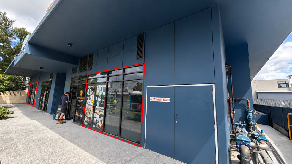 Click to view all images T1 & T3/705 Main Street Kangaroo Point QLD 4169 - Image 2