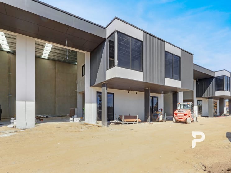 Click to view all images A06 & A07/10-14 Swettenham Road Minto NSW 2566 - Image 2