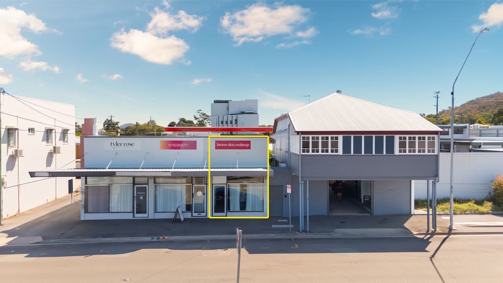 3/8 Morris Street West End QLD 4810 - Image 1