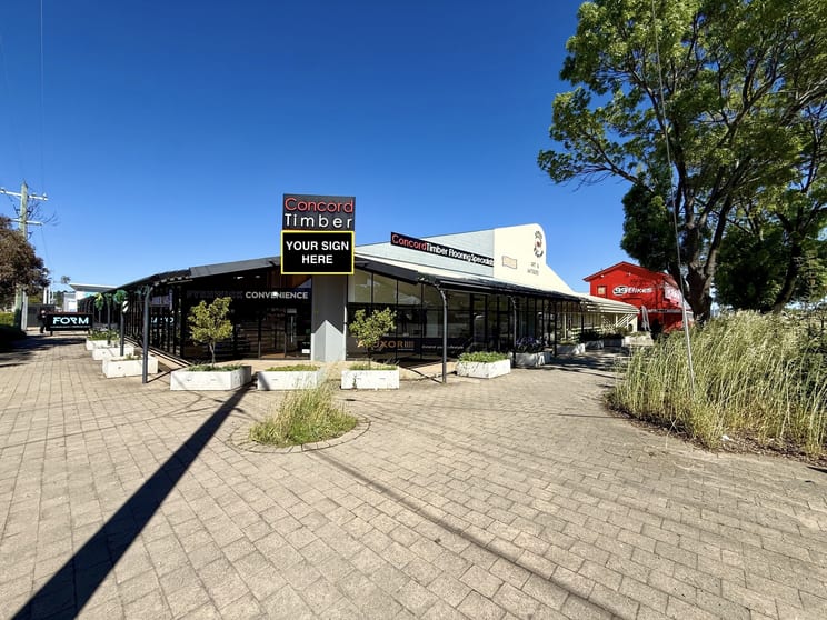 Click to view all images Unit 4/151 Newcastle Street Fyshwick ACT 2609 - Image 1