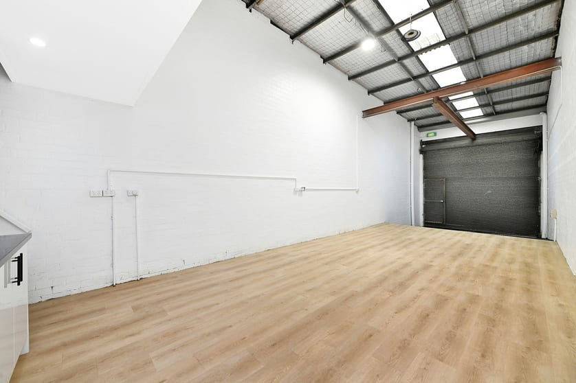 Click to view all images 522 Botany Road Beaconsfield NSW 2015 - Image 3