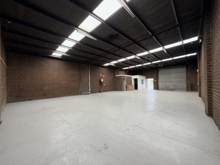 Click to view all images 2/16 Station Street Maddingley VIC 3340 - Image 2