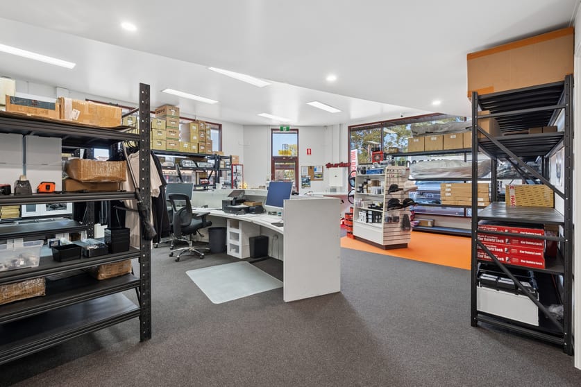 Click to view all images 1/15 Blackburn Street Maddington WA 6109 - Image 4