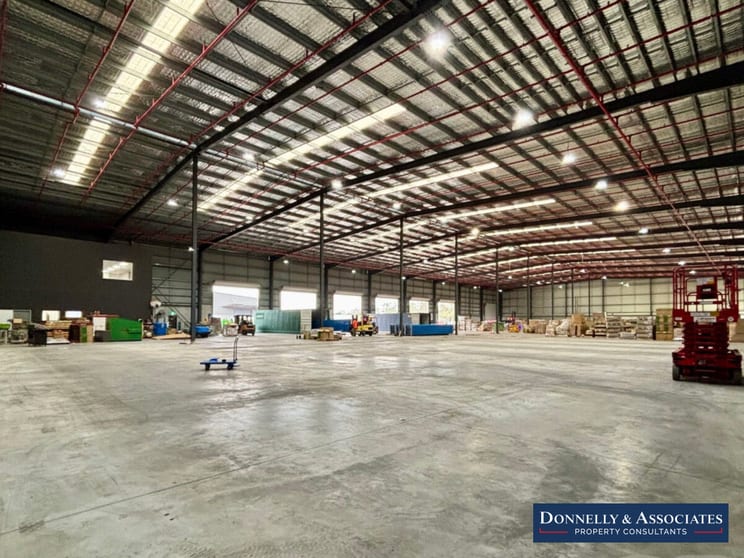 Click to view all images 4/90 Quinns Hill Road East Stapylton QLD 4207 - Image 2