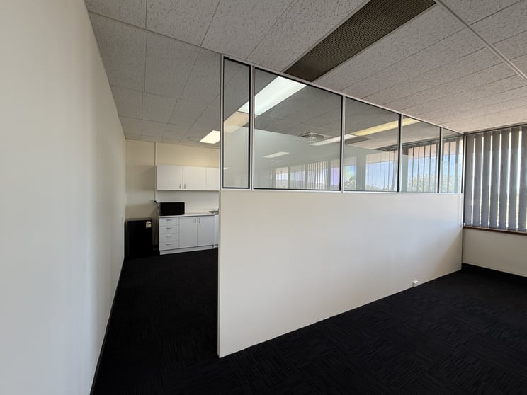 Click to view all images 8A/20 Hedland Place Karratha WA 6714 - Image 2