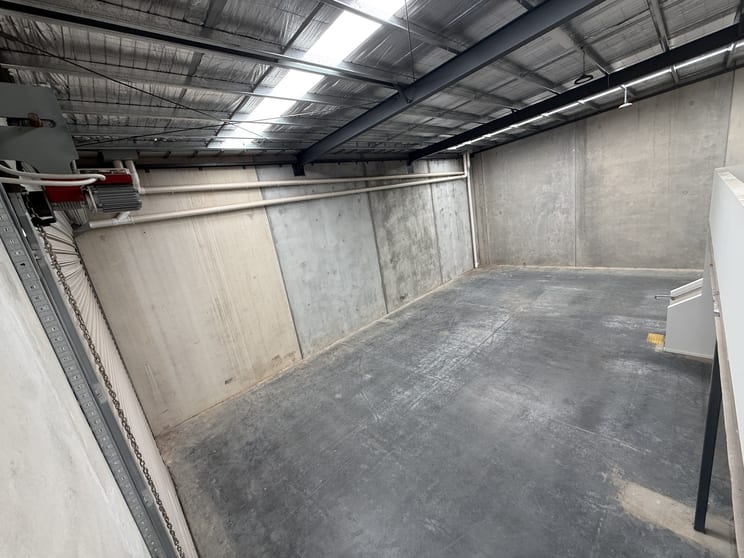 Click to view all images Unit/3/18 Collins Road Melton VIC 3337 - Image 3