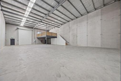 Click to view all images Unit 22/22 Couranga Crescent Hume ACT 2620 - Image 3