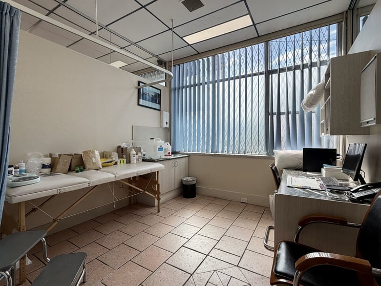 Click to view all images 58 Railway Parade Granville NSW 2142 - Image 1