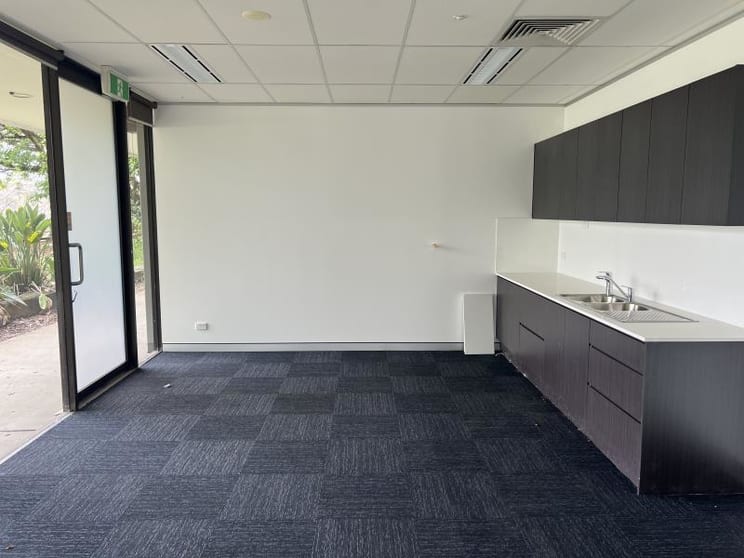 Click to view all images Suite 1 & 2/25 Donkin Street West End QLD 4101 - Image 3