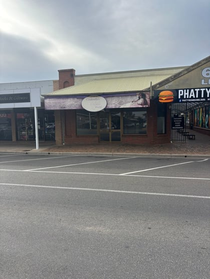 Click to view all images 66 Lime Avenue Mildura VIC 3500 - Image 3