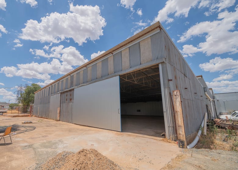 Click to view all images Shed 1B Oxley Street Parkes NSW 2870 - Image 1