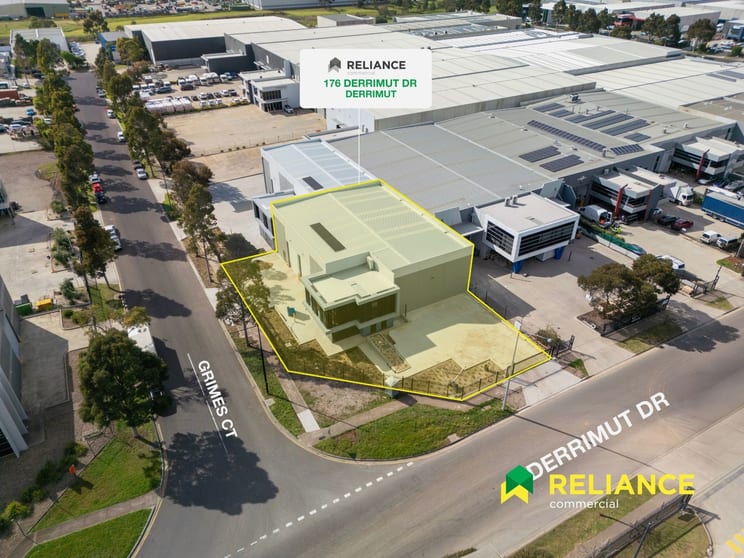 Click to view all images 176 Derrimut Drive Derrimut VIC 3026 - Image 1