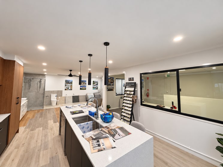 Click to view all images 18/8-14 St Jude Court Browns Plains QLD 4118 - Image 2