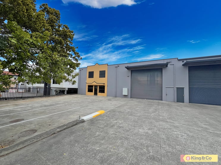 Click to view all images 1/30 Sudbury Street Darra QLD 4076 - Image 2