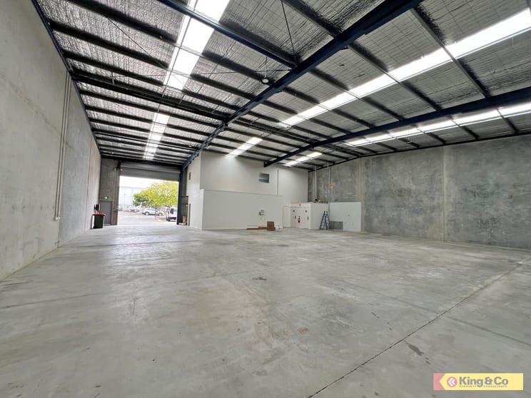 Click to view all images 1/30 Sudbury Street Darra QLD 4076 - Image 3