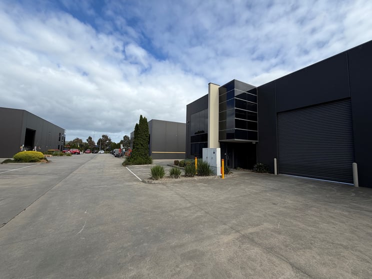 Click to view all images 5/355-365 South Gippsland Highway Dandenong VIC 3175 - Image 4