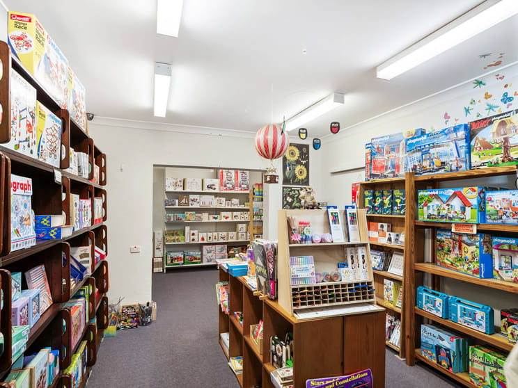 Click to view all images 51 Booth Street Annandale NSW 2038 - Image 2