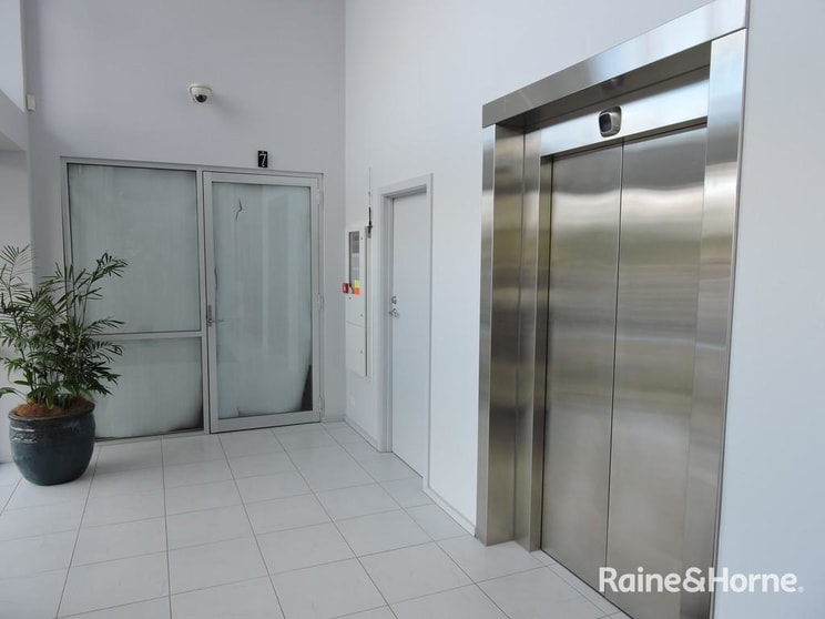Click to view all images Unit 7/2 Sturt Reserve Road Murray Bridge SA 5253 - Image 1