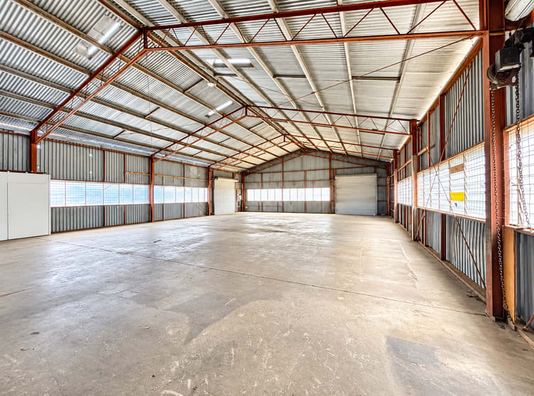 Click to view all images Unit 4/617 Toohey Road Salisbury QLD 4107 - Image 3