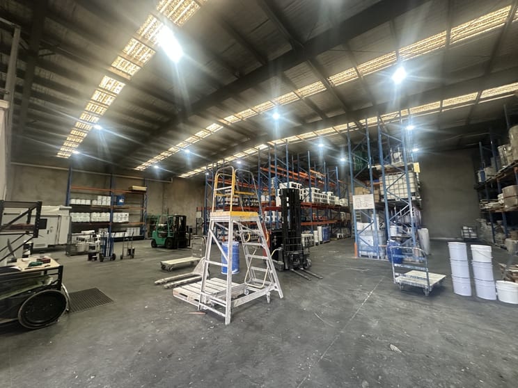 Click to view all images 6 Humeside Drive Campbellfield VIC 3061 - Image 3