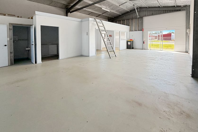 Click to view all images 159 Bosworth Road Bairnsdale VIC 3875 - Image 2
