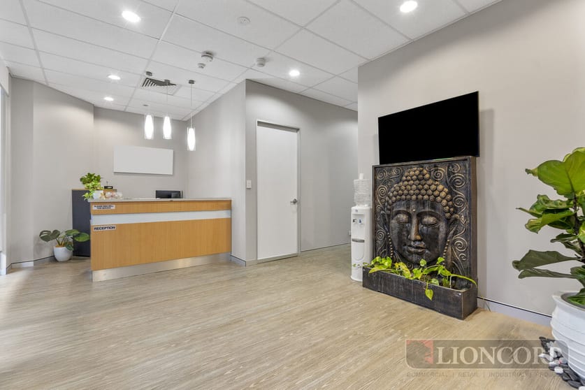Click to view all images Upper Mount Gravatt QLD 4122 - Image 2