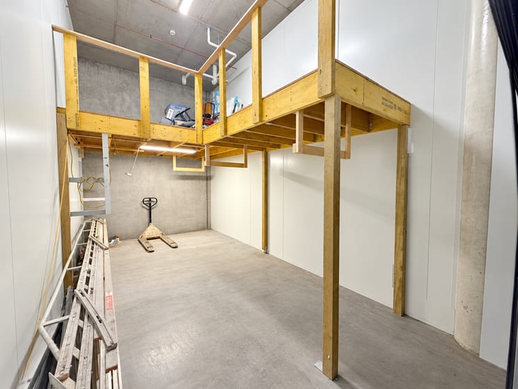 Click to view all images Storage Unit 96/35 Wurrook Circuit Caringbah NSW 2229 - Image 2