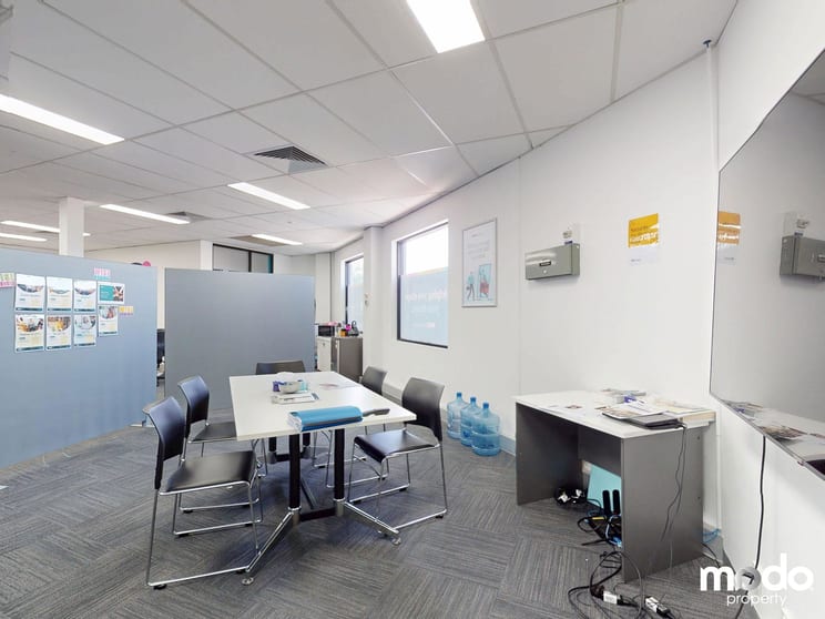 Click to view all images 5/6 Croydon Road Croydon VIC 3136 - Image 3