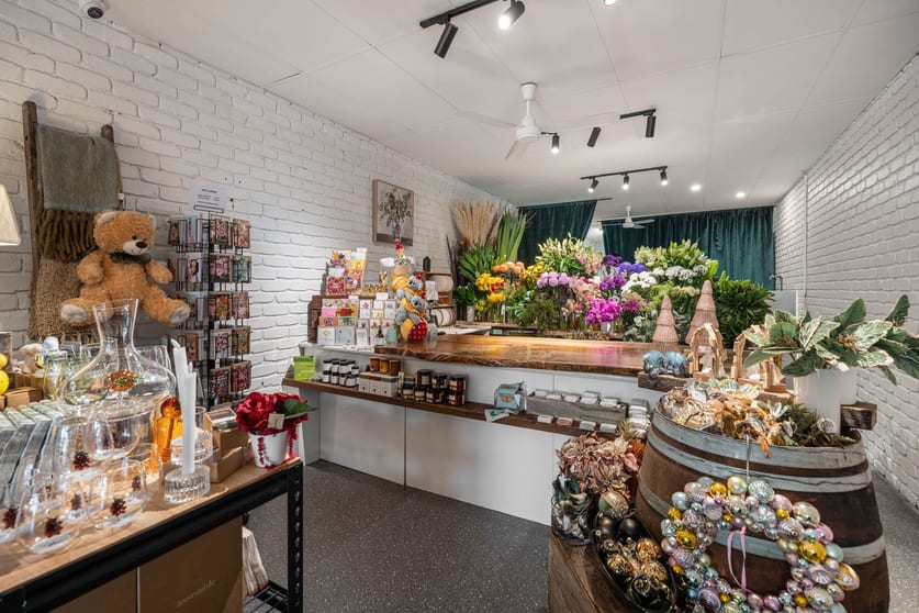 Click to view all images 1/43 Smith Street Warragul VIC 3820 - Image 3