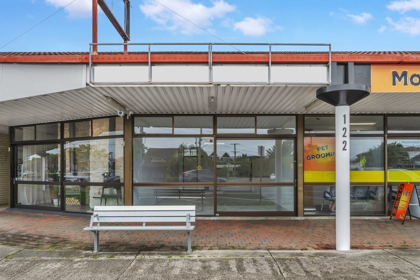 Click to view all images 122 Brisbane Road Mooloolaba QLD 4557 - Image 2