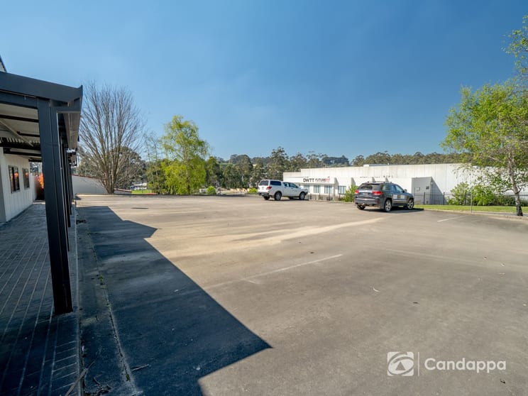 Click to view all images 68 Weerong Road Drouin VIC 3818 - Image 3