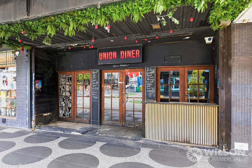 Click to view all images 185 Acland Street St Kilda VIC 3182 - Image 2