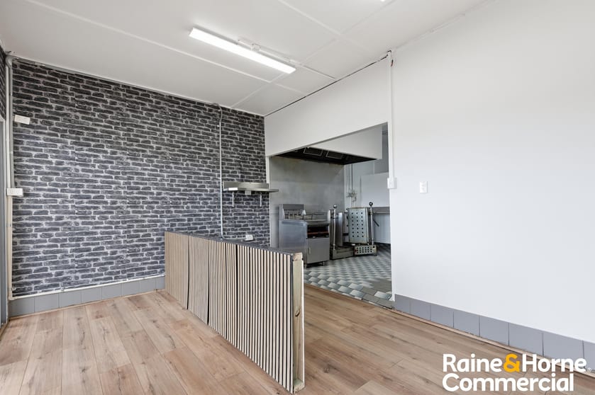 Click to view all images 3/1666 Sandgate Road Virginia QLD 4014 - Image 2