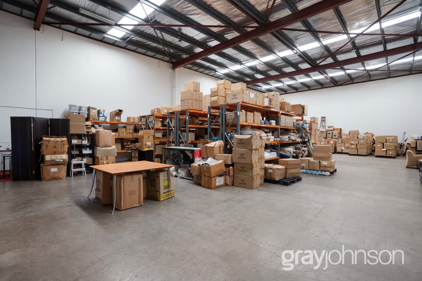 Click to view all images 11 Theobald Street Thornbury VIC 3071 - Image 3