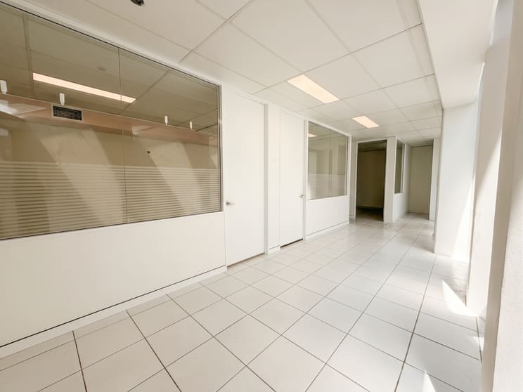 Click to view all images 12 Millennium Circuit Helensvale QLD 4212 - Image 3