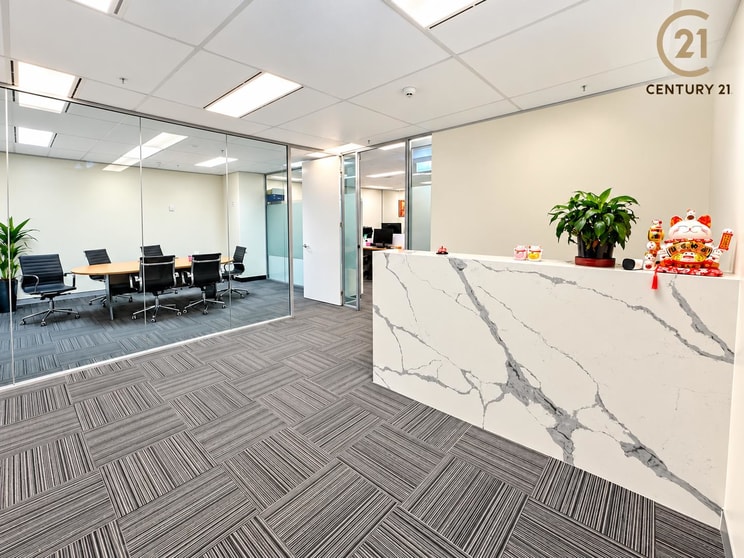 Click to view all images 1103/370 Pitt Sydney NSW 2000 - Image 1