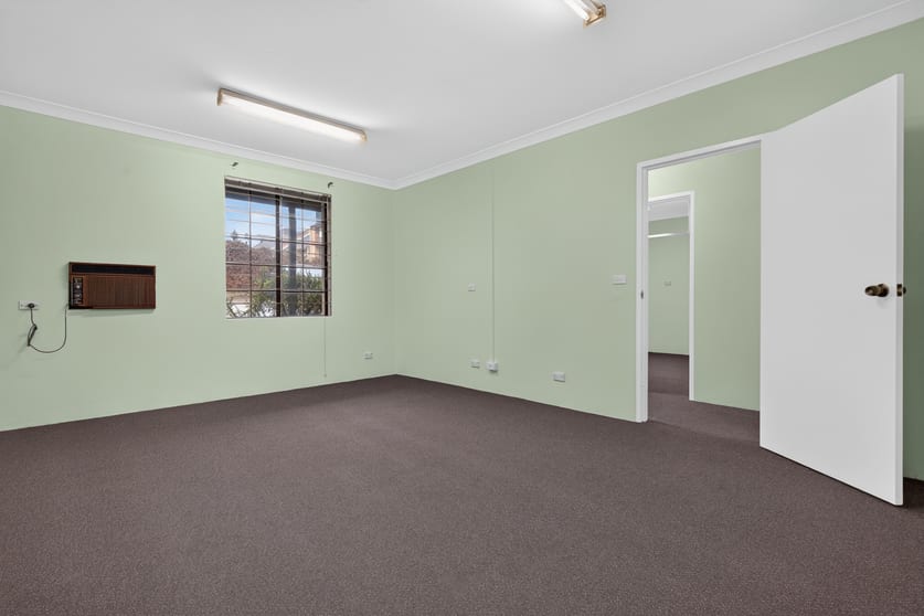 Click to view all images 32 Grose Street Parramatta NSW 2150 - Image 5