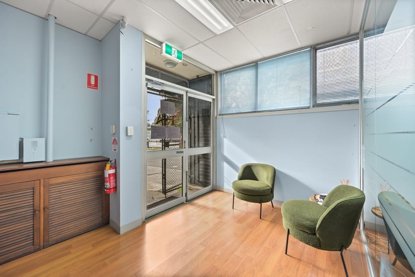 Click to view all images 349a Darebin Road Thornbury VIC 3071 - Image 2