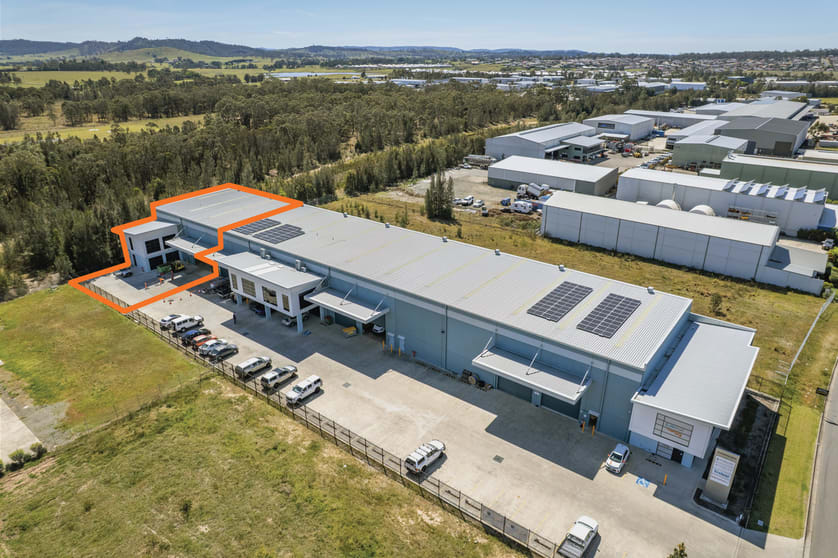 4/92 Mustang Drive Rutherford NSW 2320 - Image 2