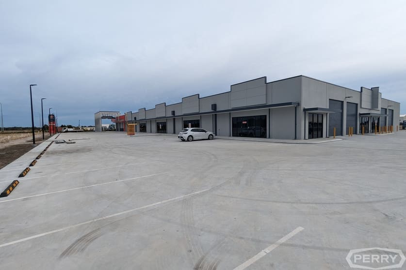 Click to view all images 4/6 Dollyup Street Stake Hill WA 6181 - Image 1