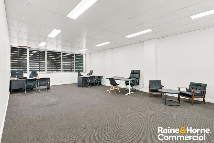 Click to view all images Suite 4/179 Keira Street Wollongong NSW 2500 - Image 3