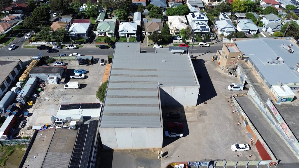 Click to view all images 62 Oakover Road Preston VIC 3072 - Image 2
