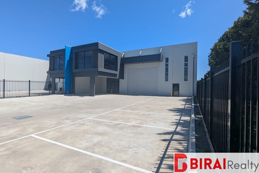 Click to view all images 29 Rushwood Drive Craigieburn VIC 3064 - Image 2