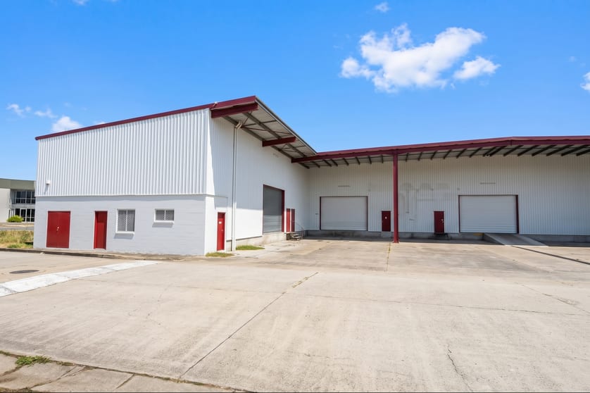 Click to view all images Unit 26/36-48 Kings Road Hyde Park QLD 4812 - Image 1