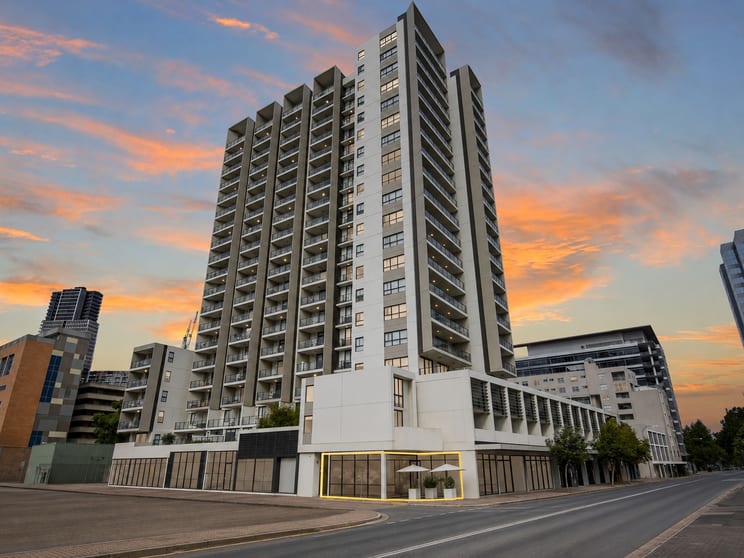 Click to view all images 5/109-113 George Street Parramatta NSW 2150 - Image 1