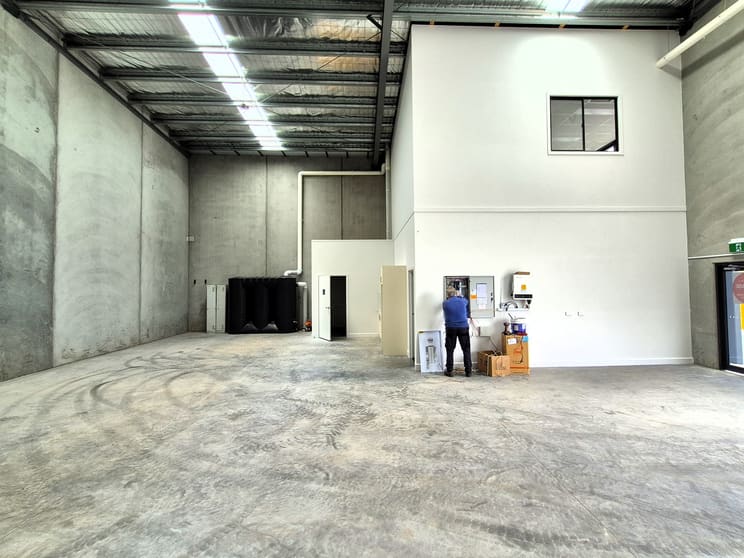6/37-39 Trevi Crescent Tullamarine VIC 3043 - Image 2
