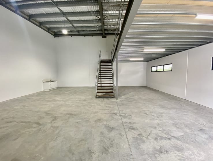 Click to view all images Unit 5/6 Whitelaw Place Richlands QLD 4077 - Image 3