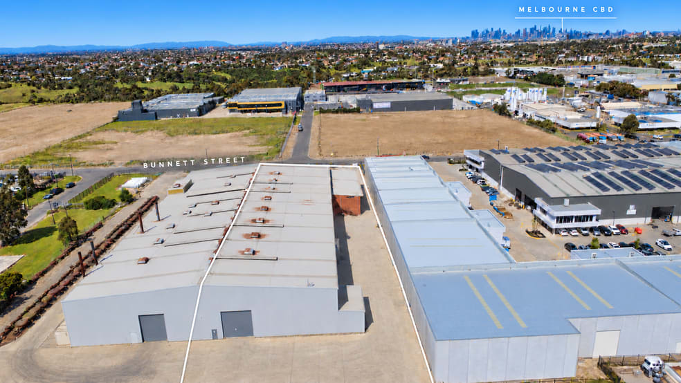 73 Bunnett Street Sunshine North VIC 3020 - Image 2